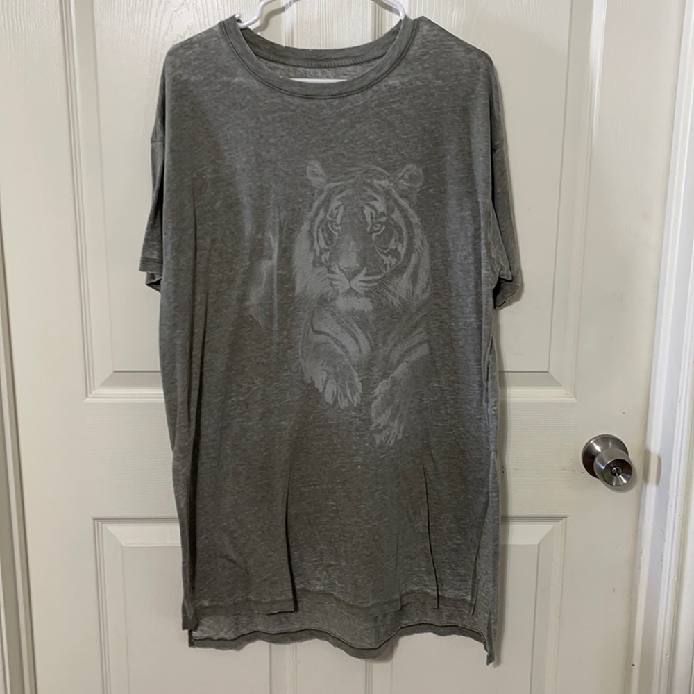 Women’s American Eagle oversize shirt size small